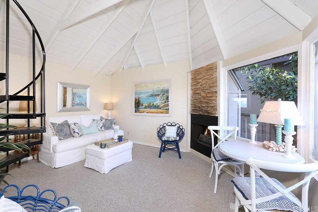 581 Diamond Street Laguna Beach, CA 92651 - Photo 24 of 51