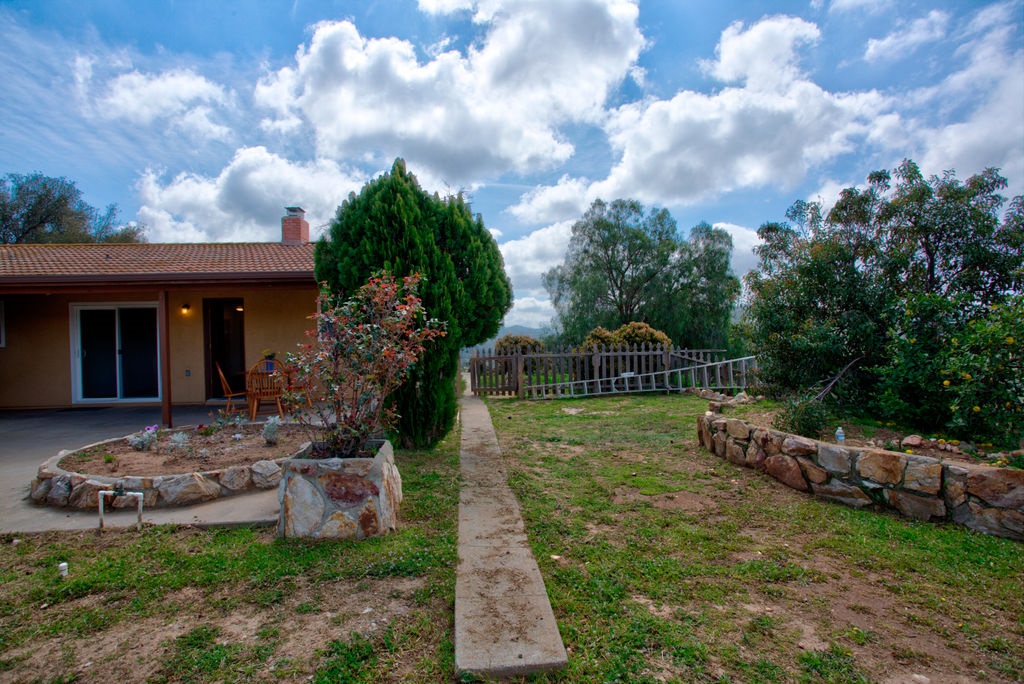 29805 Anthony Road Valley Center, CA 92082 - Photo 18 of 25