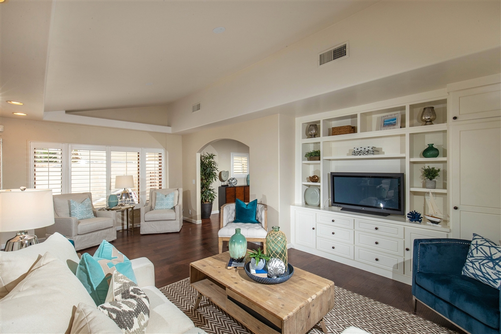 418 Sylvia Street Encinitas, CA 92024 - Photo 10 of 25