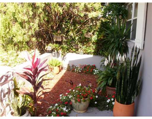 Palmetto Estates Miami, FL 33157 - Photo 10 of 12