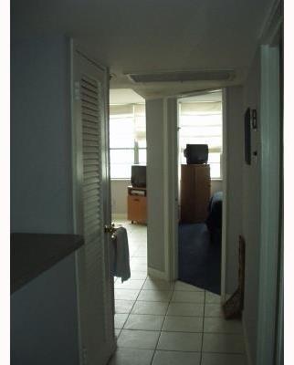 100 Lincoln Road, Unit 1524 Miami Beach, FL 33139 - Photo 6 of 9