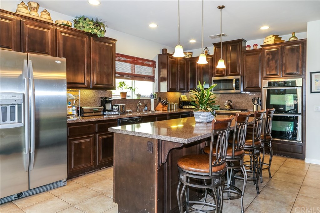 17013 Spring Canyon Place Riverside, CA 92503 - Photo 9 of 28