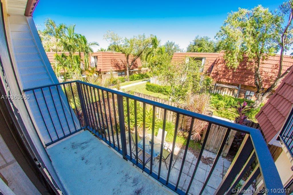 9983 Northwest 7th Street, Unit 9983 Plantation, FL 33324 - Photo 8 of 17