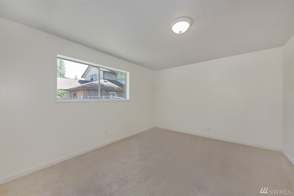 1719 Southwest 112th Street Burien, WA 98146 - Photo 11 of 17