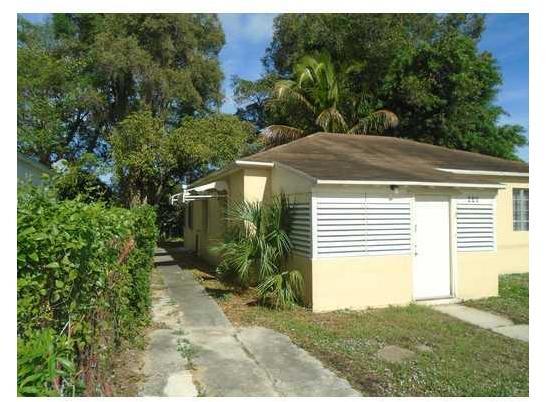 648 West 1st Street Riviera Beach, FL 33404 - Photo 3 of 11