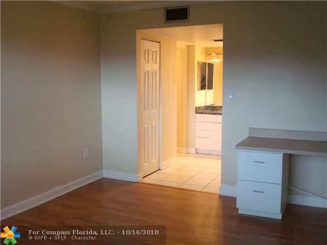 4324 Northwest 9th Avenue, Unit 73B Pompano Beach, FL 33064 - Photo 7 of 11