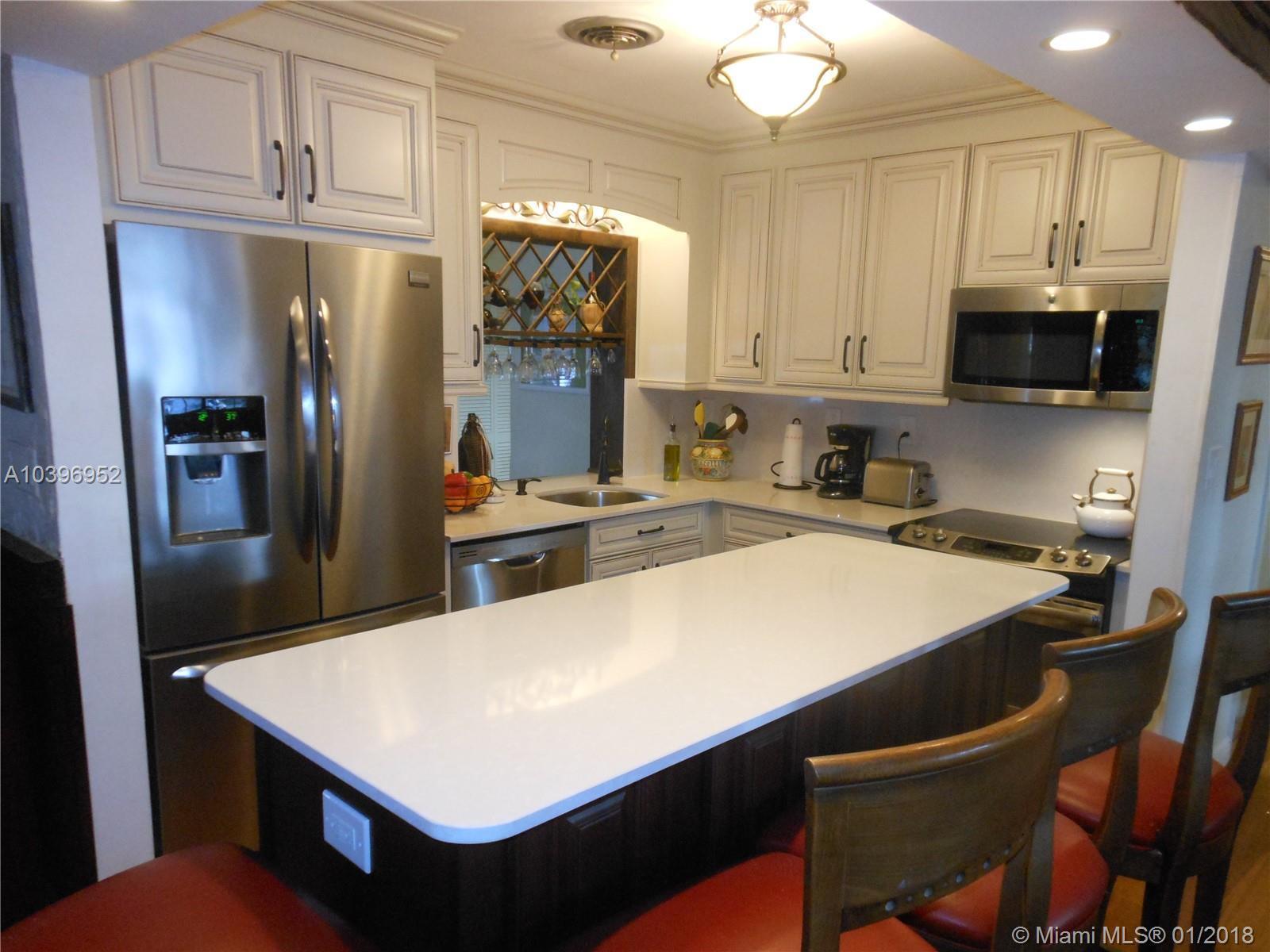 14605 Fitzpatrick Road Miami Lakes, FL 33014 - Photo 9 of 25 Gallery Image 9