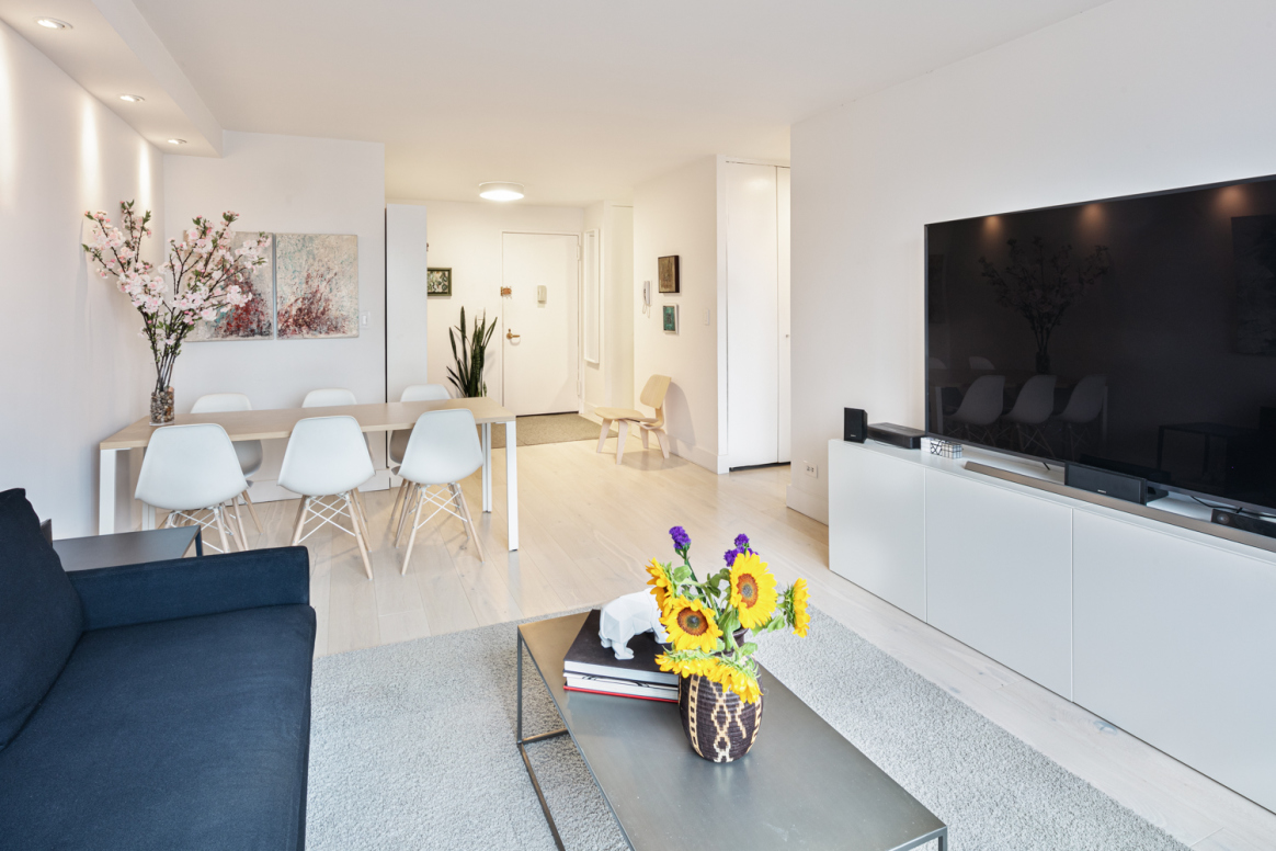 301 East 79th Street, Unit 22R Manhattan, NY 10075 - Photo 2 of 6