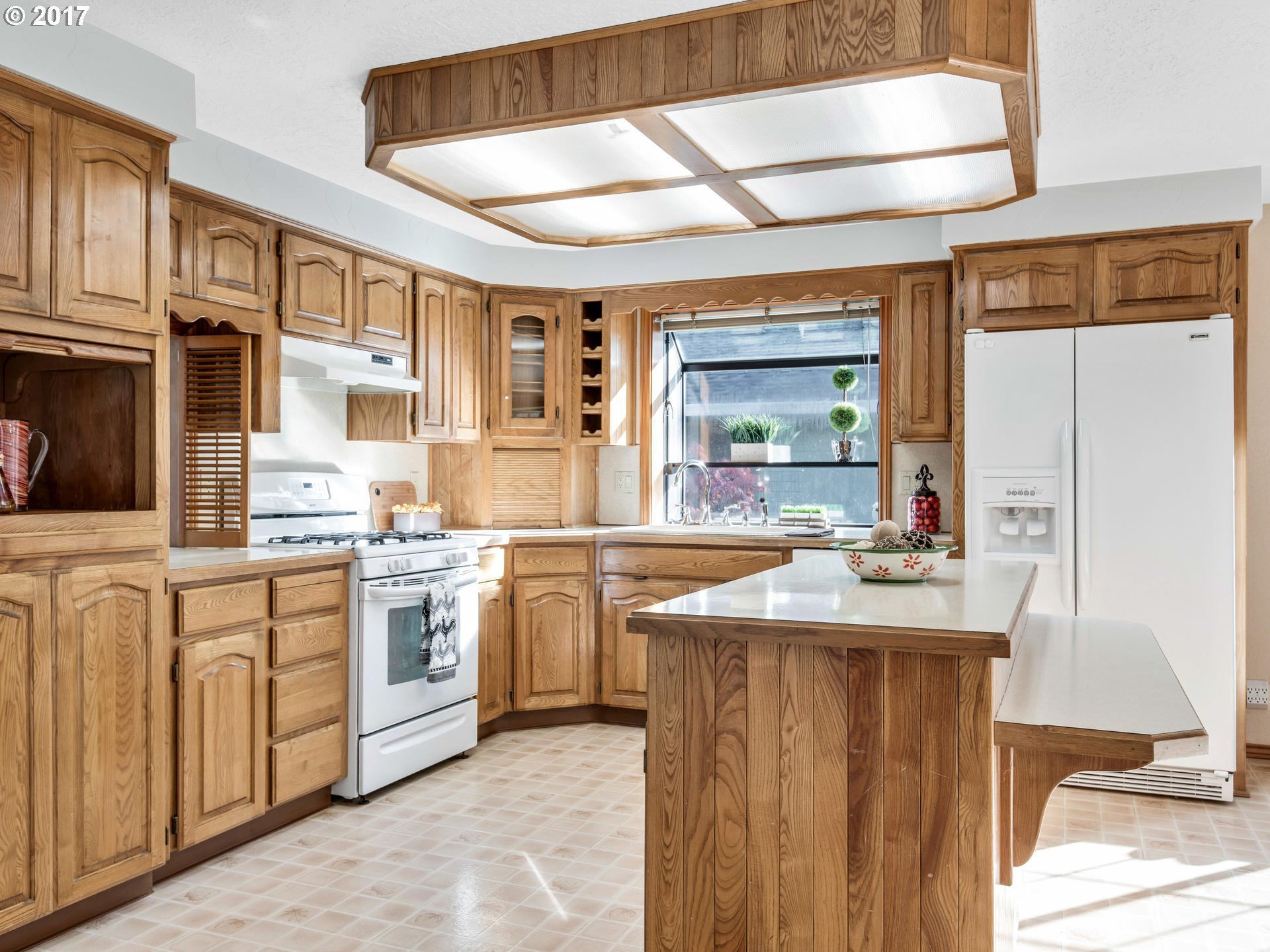 13114 Southwest Chimney Ridge Street Tigard, OR 97223 - Photo 12 of 31 Gallery Image 12