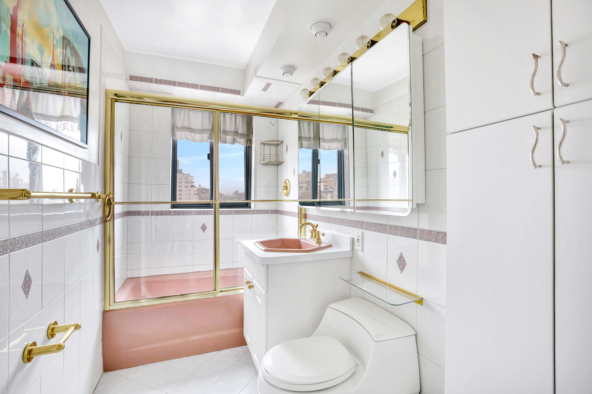 175 West 12th Street, Unit 17B Manhattan, NY 10011 - Photo 8 of 8