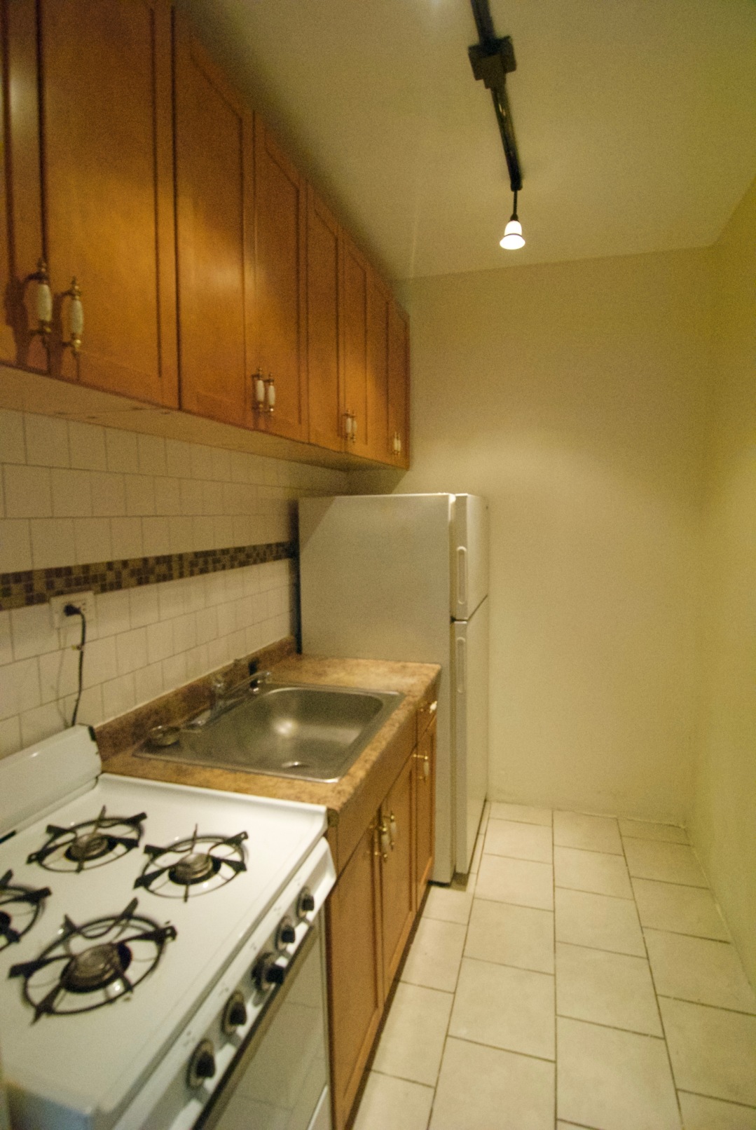 426 St Nicholas Avenue, Unit 3B Manhattan, NY 10027 - Photo 6 of 9