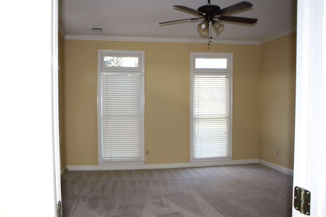 561 Roehampton Cove Collierville, TN 38017 - Photo 13 of 25 Gallery Image 13