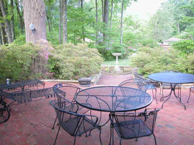 4395 Chickasaw Road Memphis, TN 38117 - Photo 3 of 8 Gallery Image 3