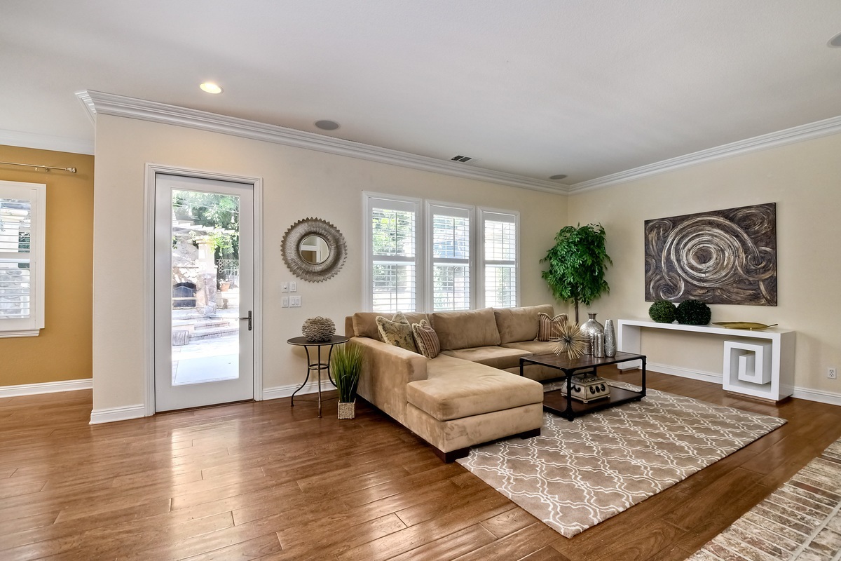 2566 Discovery Road Carlsbad, CA 92009 - Photo 8 of 25 Gallery Image 8