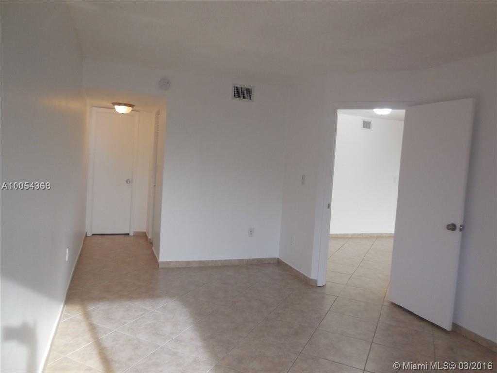 721 North Pine Island Road, Unit 416 Plantation, FL 33324 - Photo 12 of 18