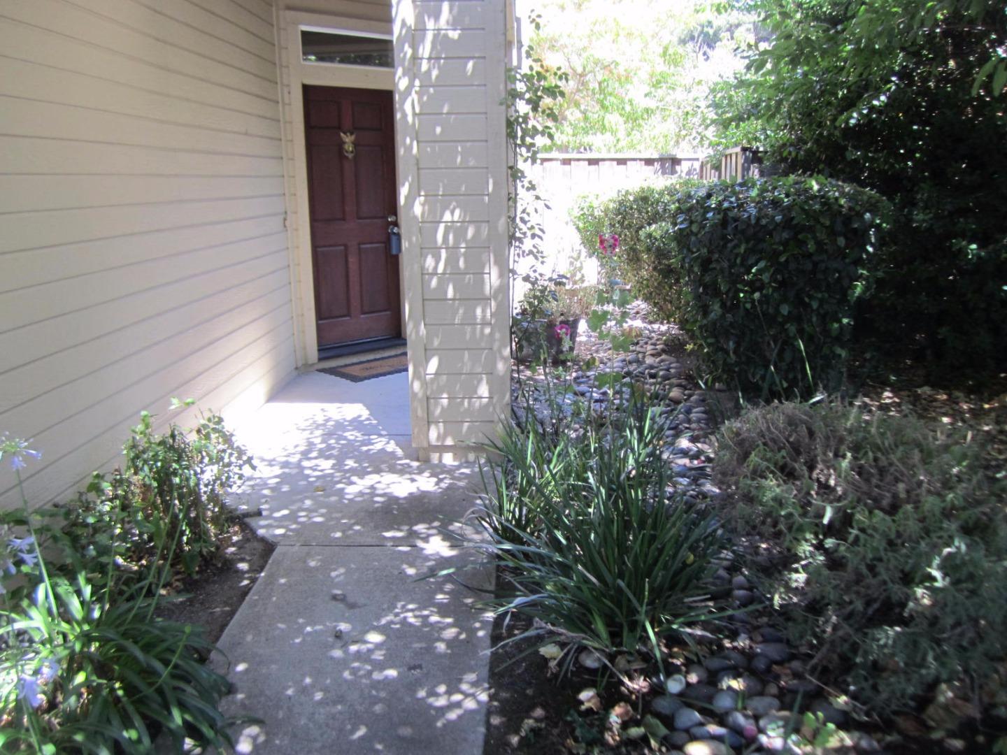 17558 Sugarmill Road Salinas, CA 93908 - Photo 4 of 46 Gallery Image 4