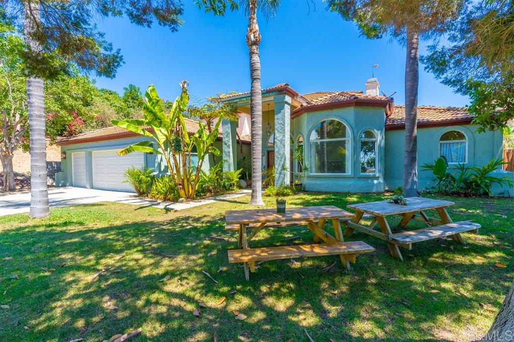 6240 Hidden Valley Road Fallbrook, CA 92028 - Photo 3 of 25 Gallery Image 3