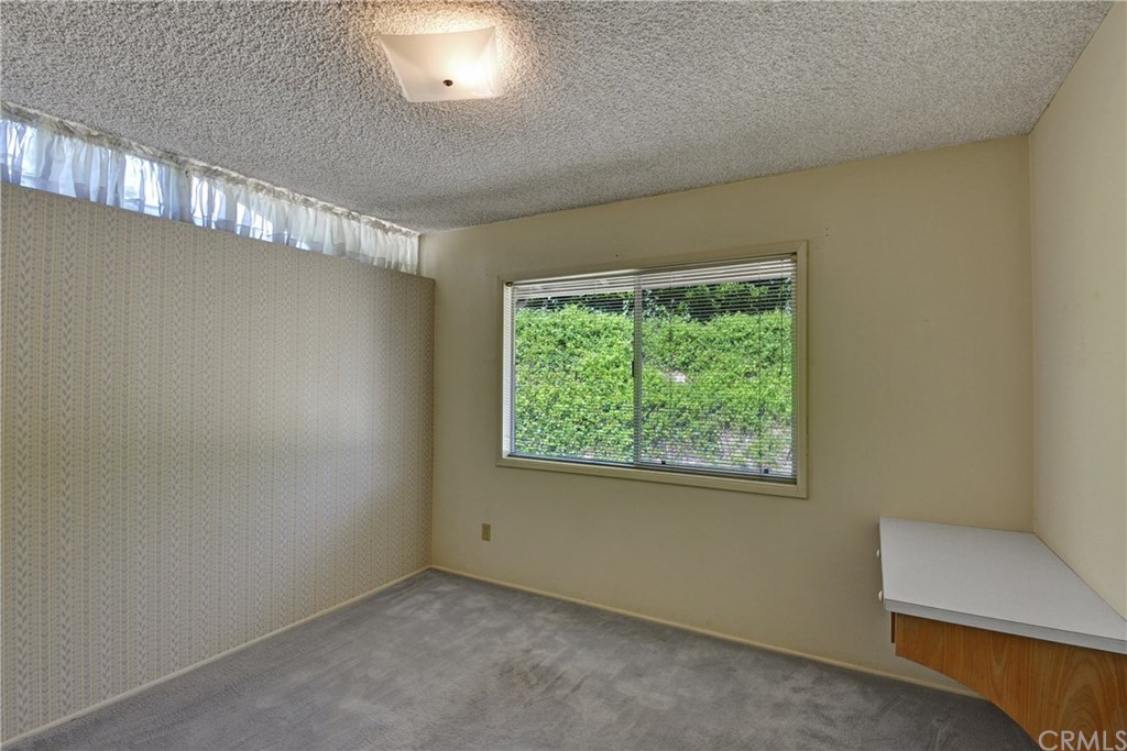 2210 Yucca Avenue Fullerton, CA 92835 - Photo 23 of 32