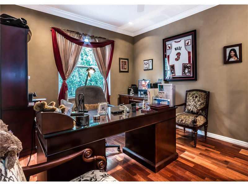 Silver Lakes Pembroke Pines, FL 33029 - Photo 18 of 26