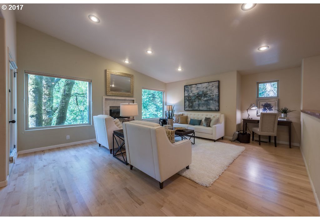 352 Southwest Custer Street Portland, OR 97219 - Photo 22 of 32 Gallery Image 22