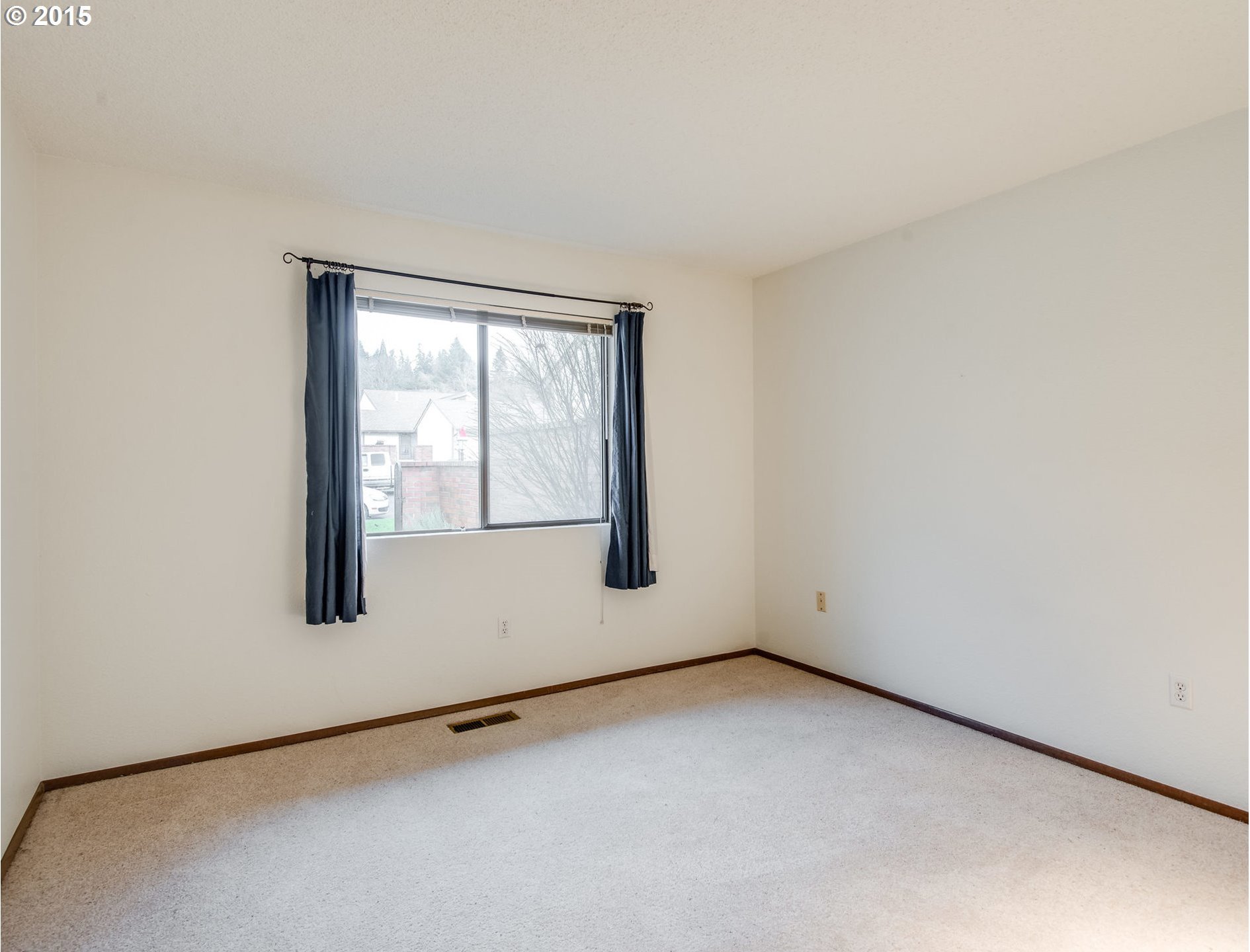 10310 Southwest Greenleaf Terrace Tigard, OR 97224 - Photo 11 of 14