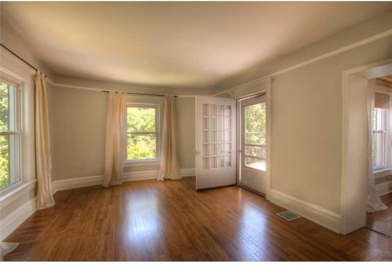 45 Edgecliff Road Rosslyn Farms, PA 15106 - Photo 9 of 17