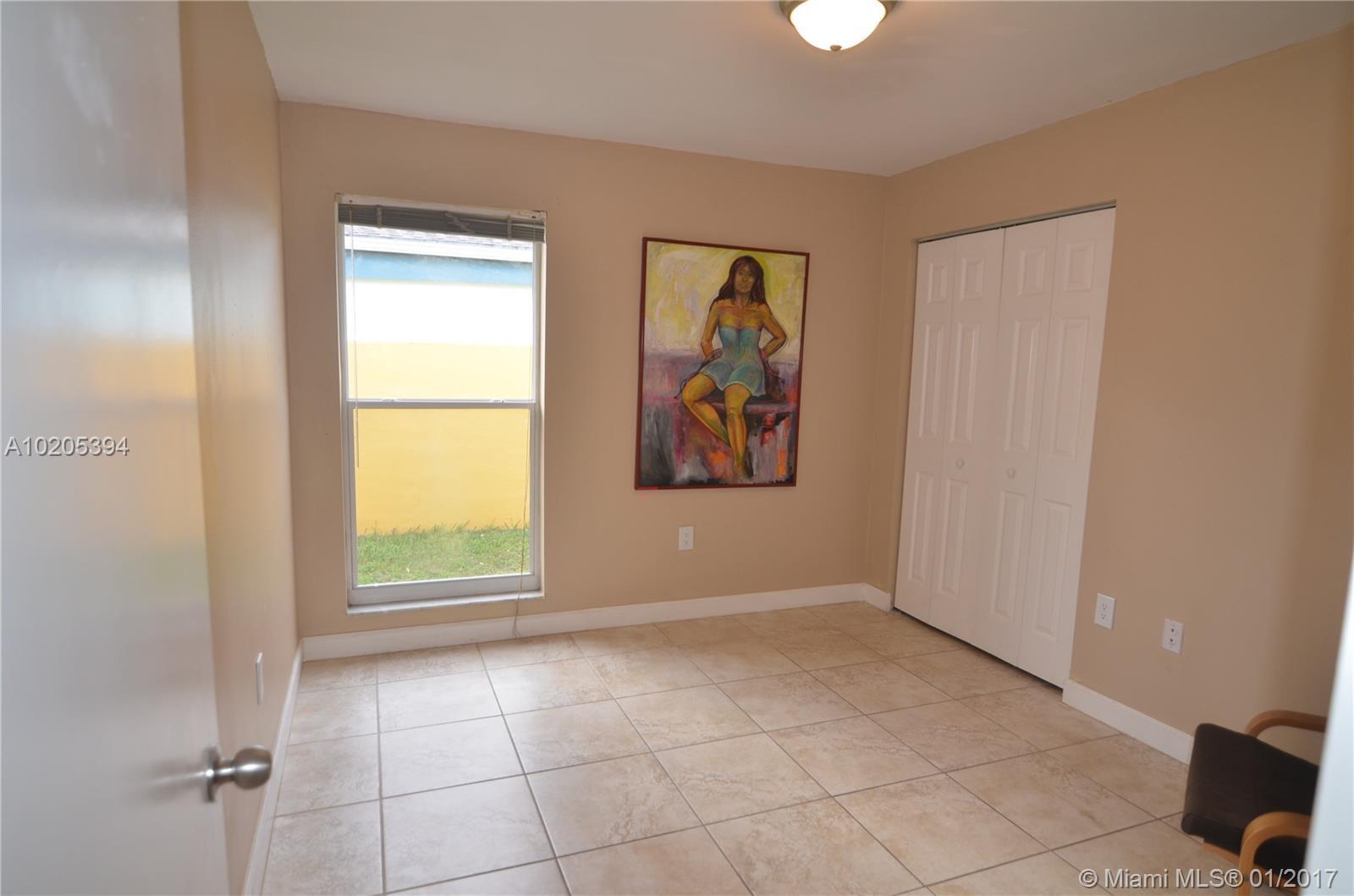 11570 Southwest 83rd Terrace Miami, FL 33173 - Photo 19 of 35