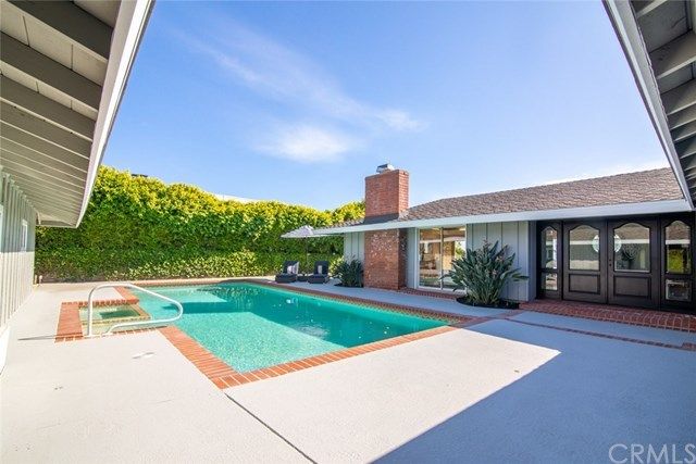 $2,700,000 | 2707 Blue Water Drive, Corona del Mar, CA 92625