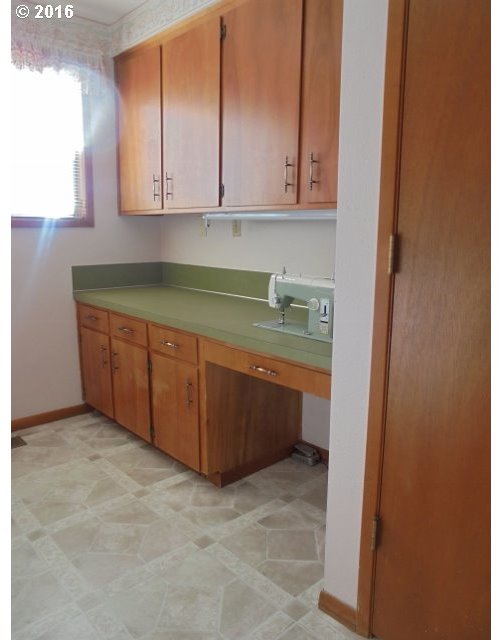 2341 Umpqua Road Woodburn, OR 97071 - Photo 11 of 21 Gallery Image 11