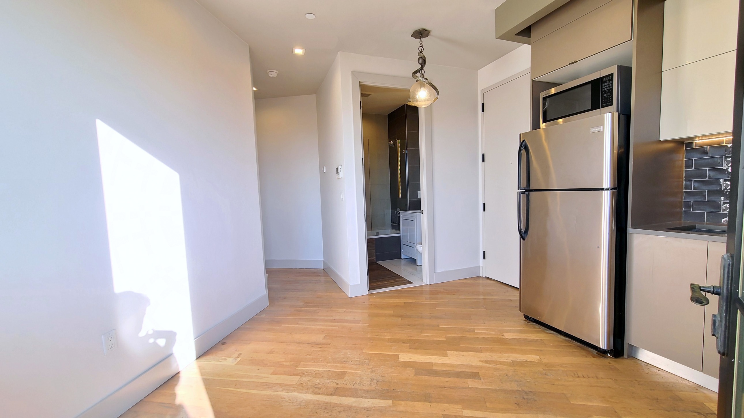 72 North Henry Street, Unit 4F Brooklyn, NY 11222 - Photo 3 of 13