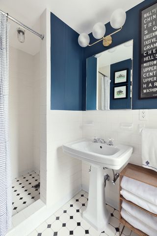 $1,375,000 | 220 East 73rd Street, Unit 2B | Lenox Hill