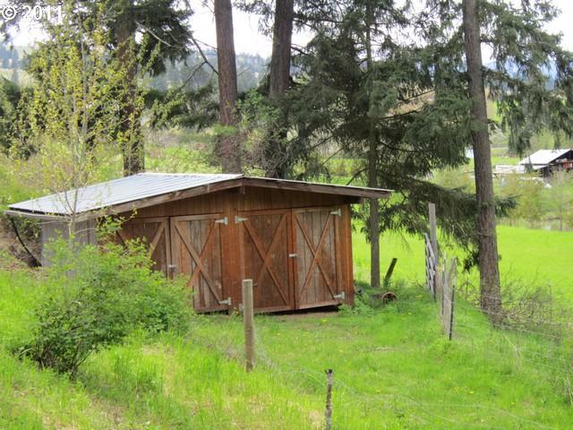 3519 Lippman Road Hood River, OR 97031 - Photo 15 of 16 Gallery Image 15