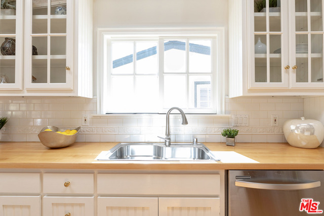 6540 Dume Drive Malibu, CA 90265 - Photo 6 of 47