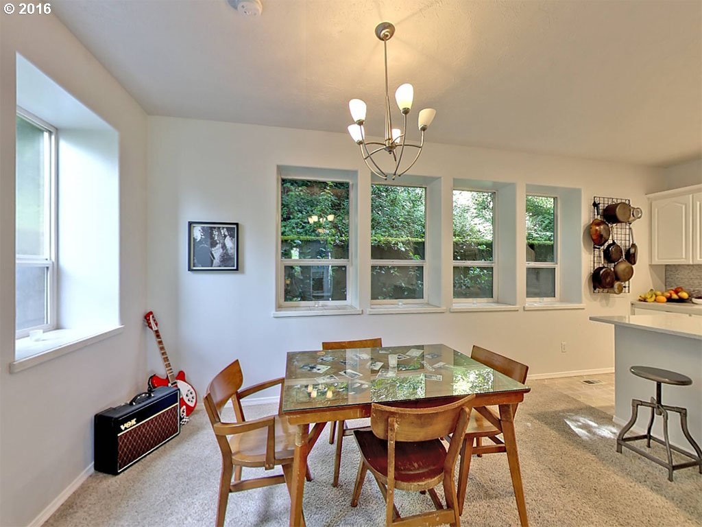 2647 Northeast Rocky Butte Road Portland, OR 97220 - Photo 12 of 22 Gallery Image 12