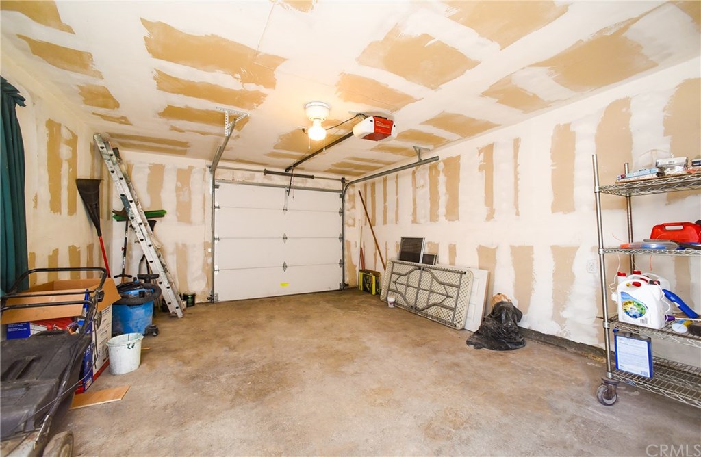 112 East Maple Street Compton, CA 90220 - Photo 13 of 23