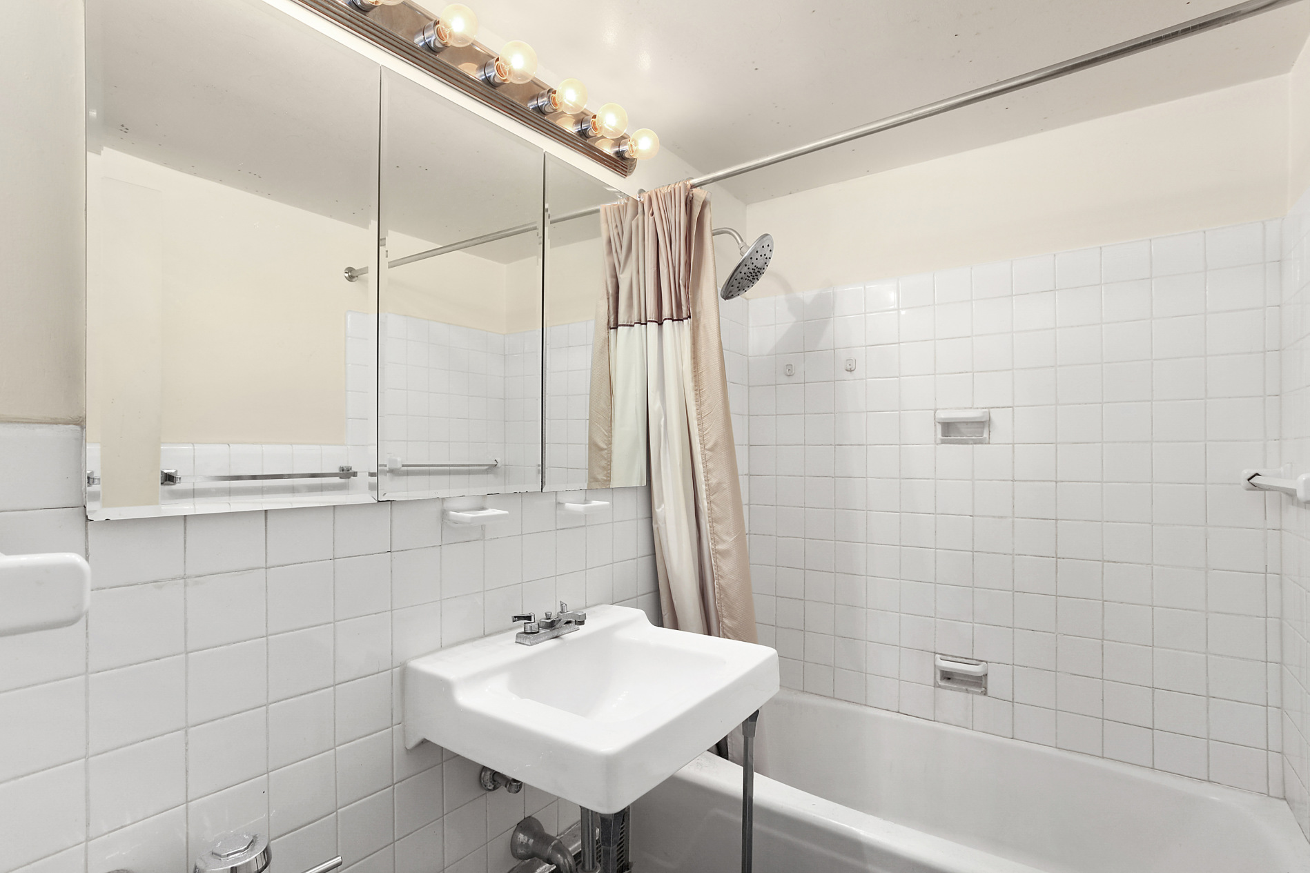 35 East 38th Street, Unit 3F Manhattan, NY 10016 - Photo 3 of 6