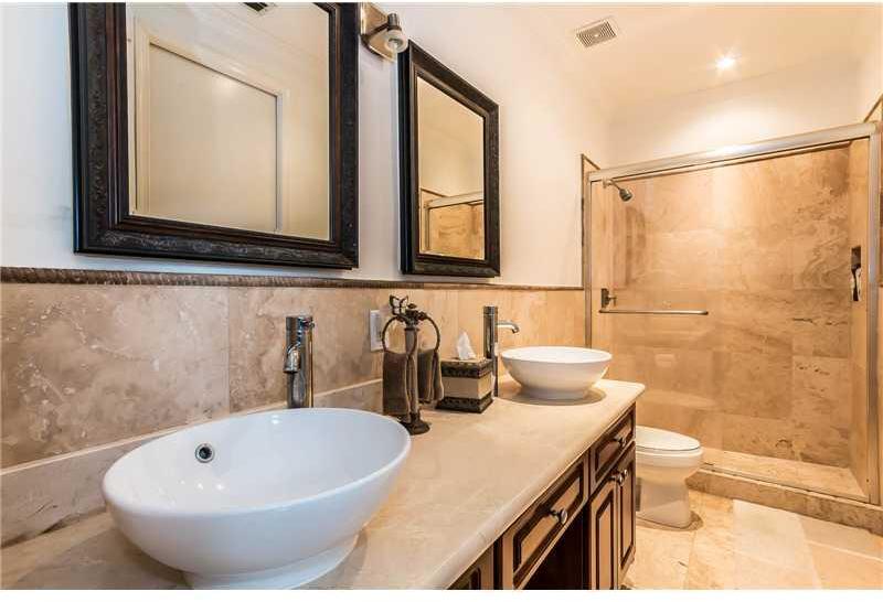 Silver Lakes Pembroke Pines, FL 33029 - Photo 21 of 26