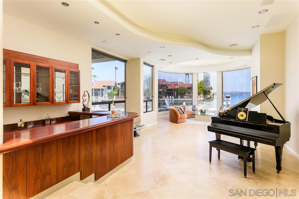 4 Buccaneer Way Coronado, CA 92118 - Photo 5 of 24