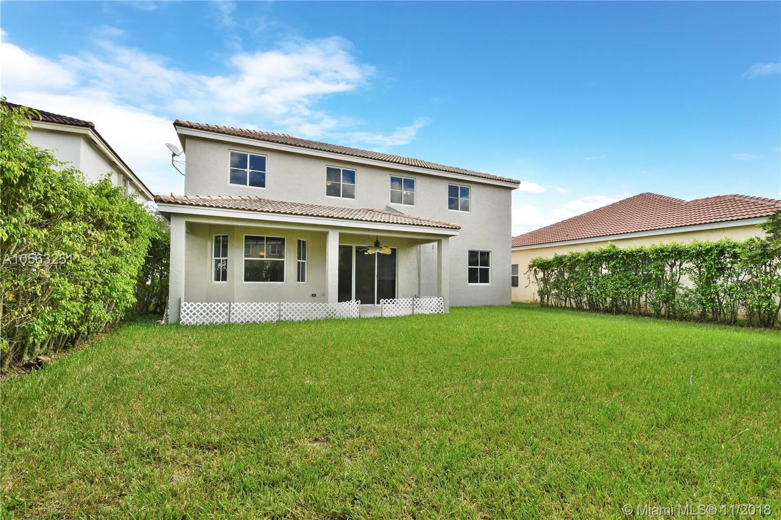 4377 Laurel Ridge Circle Weston, FL 33331 - Photo 26 of 38 Gallery Image 26
