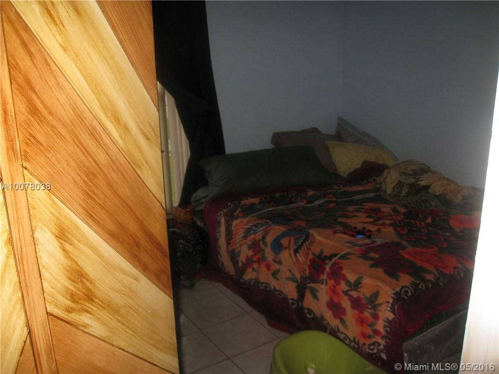 13101 Southwest 260th Street Homestead, FL 33032 - Photo 10 of 12