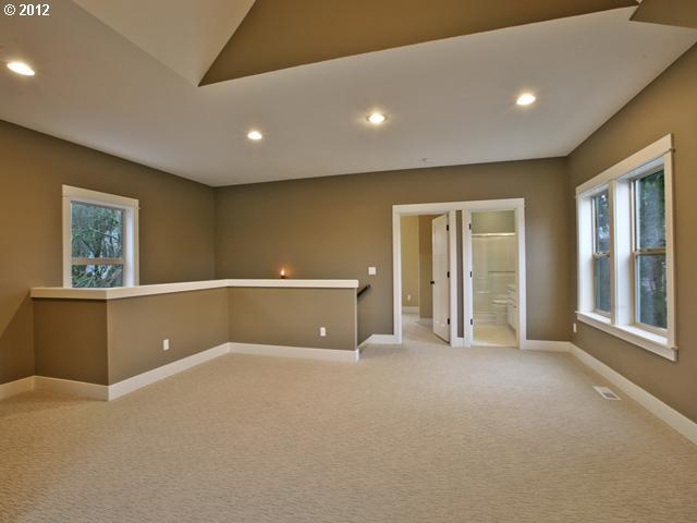 1135 Southeast Nehalem Street Portland, OR 97202 - Photo 5 of 16 Gallery Image 5