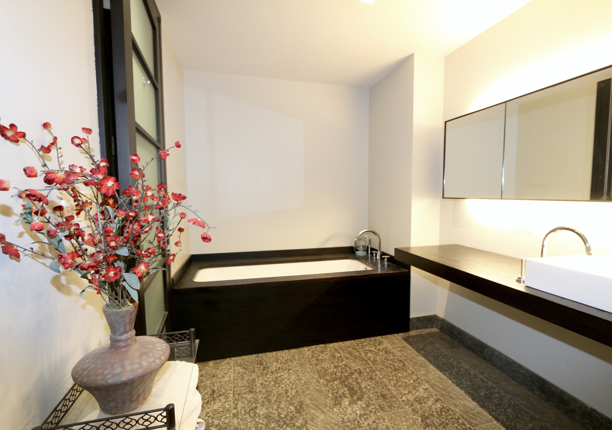 20 Pine Street, Unit 1707 Manhattan, NY 10005 - Photo 4 of 10