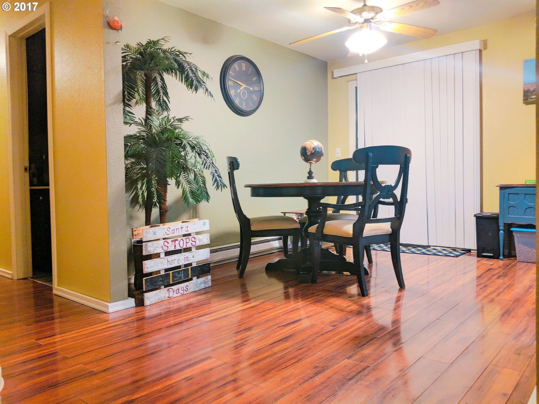 253 Corona Loop Road Roseburg, OR 97471 - Photo 4 of 19 Gallery Image 4