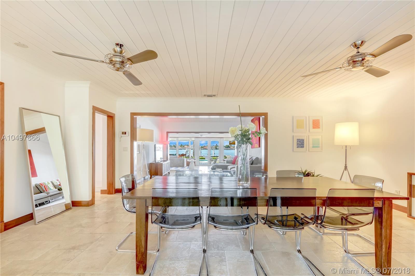 1525 Cleveland Road Miami Beach, FL 33141 - Photo 5 of 31