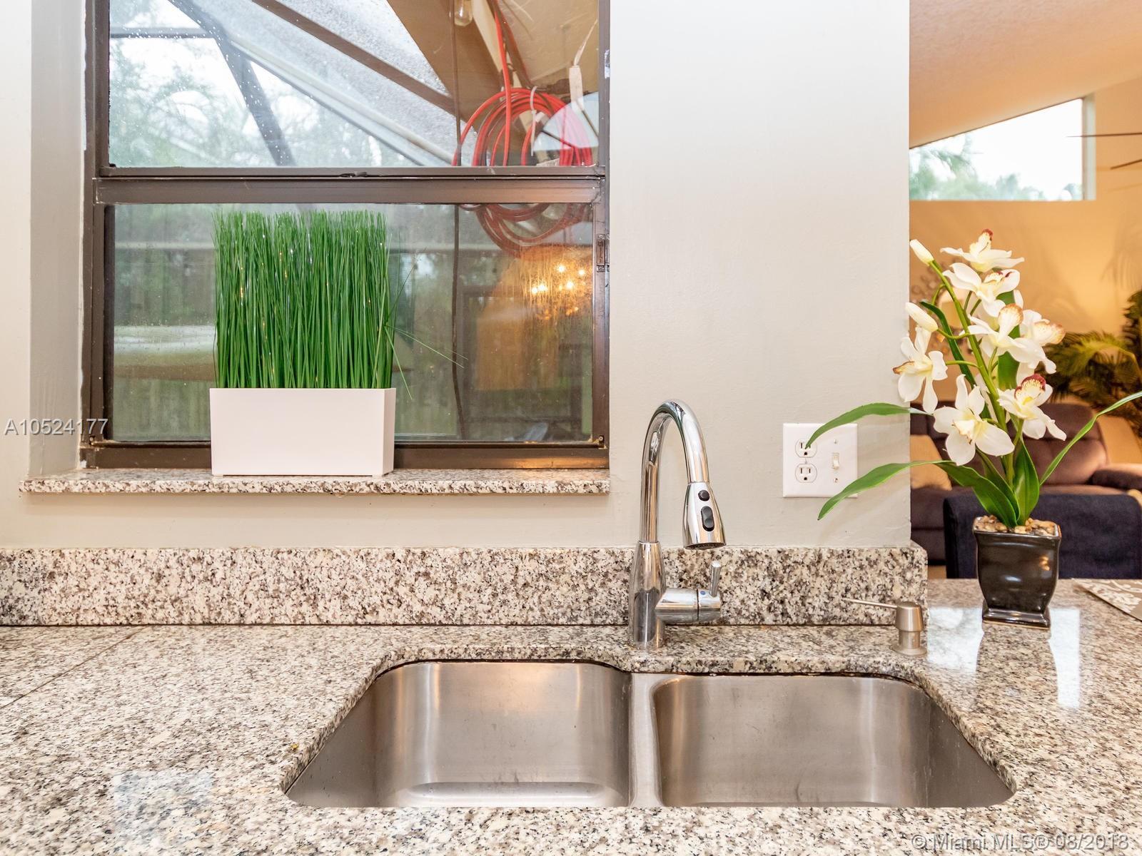 3044 Perriwinkle Circle Davie, FL 33328 - Photo 36 of 60