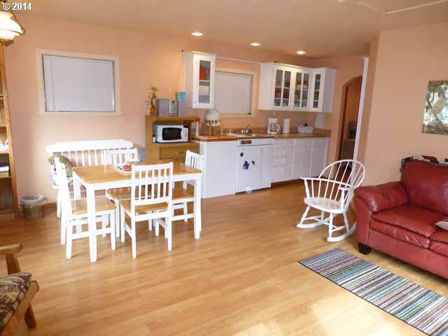 34745 Ophir Road Gold Beach, OR 97444 - Photo 11 of 16 Gallery Image 11