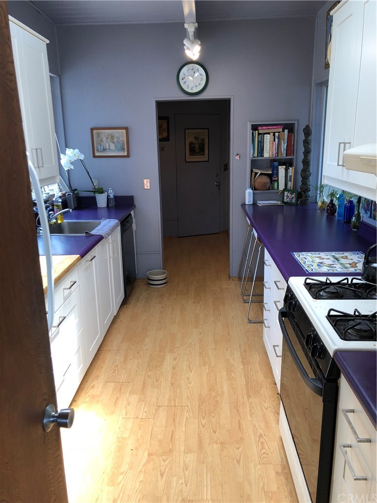 240 Ocean View Avenue Del Mar, CA 92014 - Photo 12 of 14