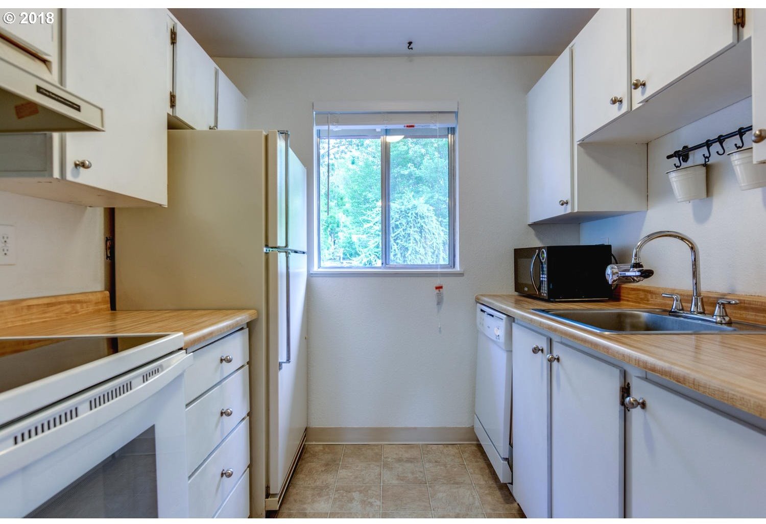 12604 Northwest Barnes Road, Unit 1 Portland, OR 97229 - Photo 9 of 25 Gallery Image 9