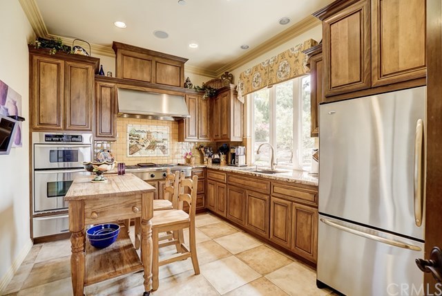 5902 Claridge Drive Riverside, CA 92506 - Photo 23 of 65