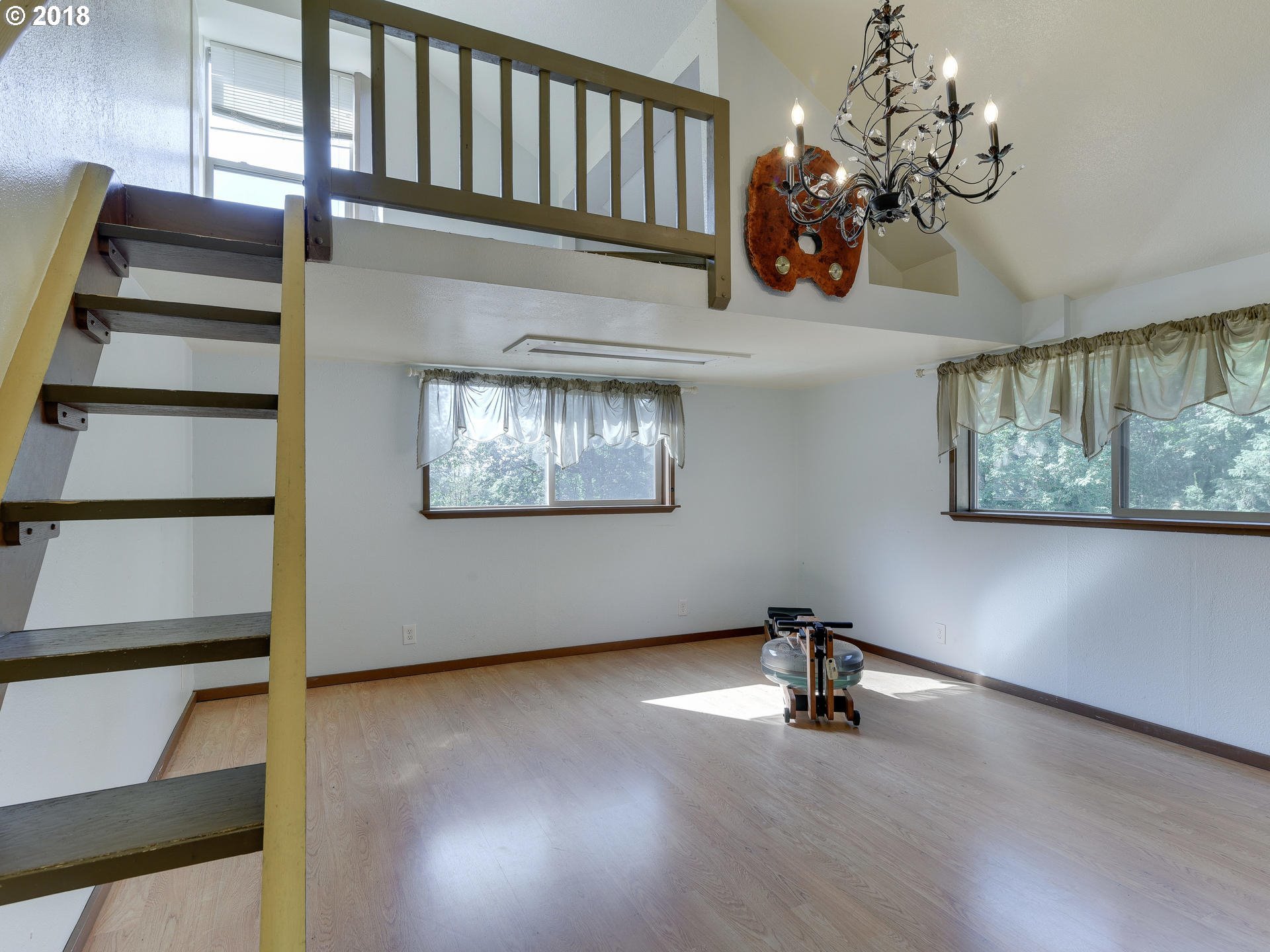 15710 South Redland Road Oregon City, OR 97045 - Photo 8 of 32 Gallery Image 8